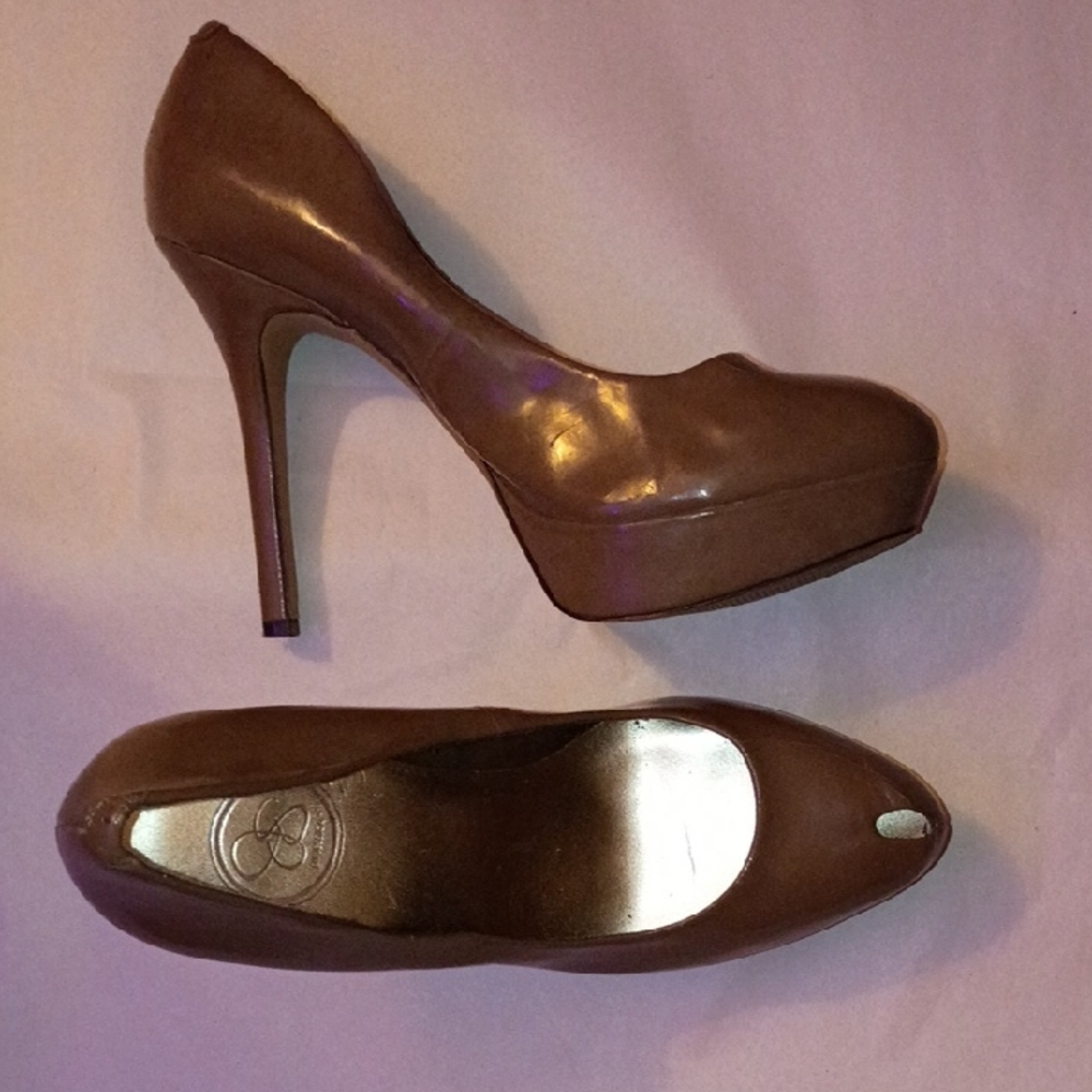 Jessica Simpson Sz 8 Peeptoe Platform Heels